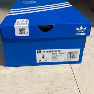 NWB ADIDAS youth size 3 ORIGINALS FLEX